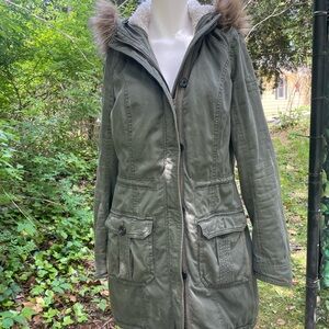 Abercrombie & Fitch Women's Olive Green Parka Coat L w Faux Fur Trim